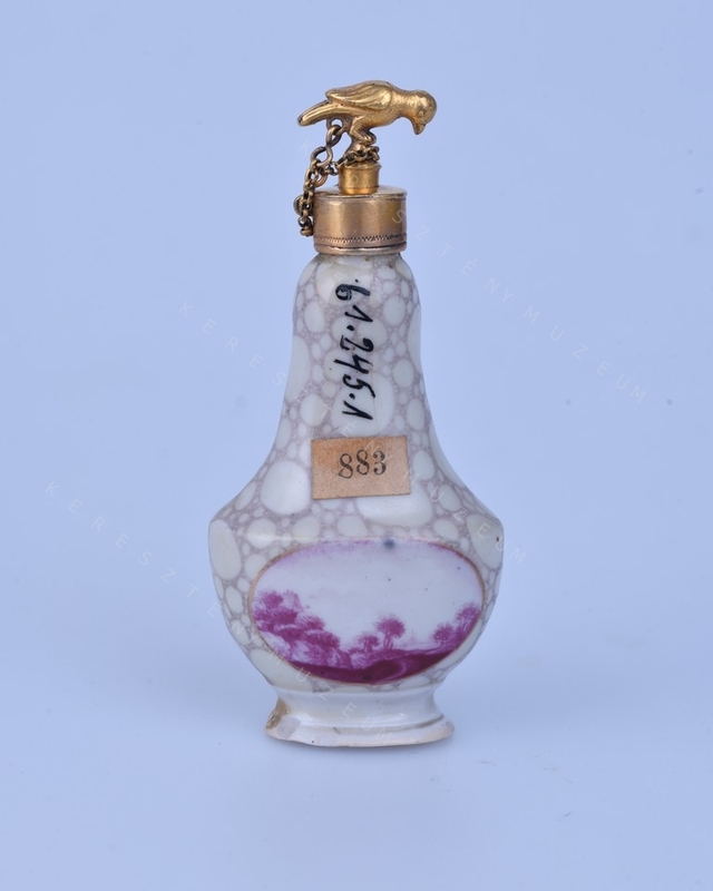 Perfume bottle