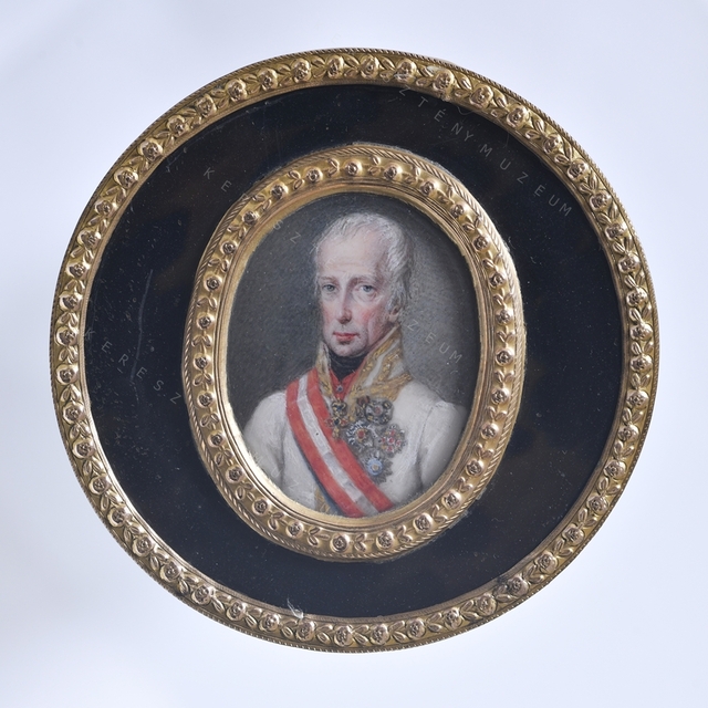 Snuffbox